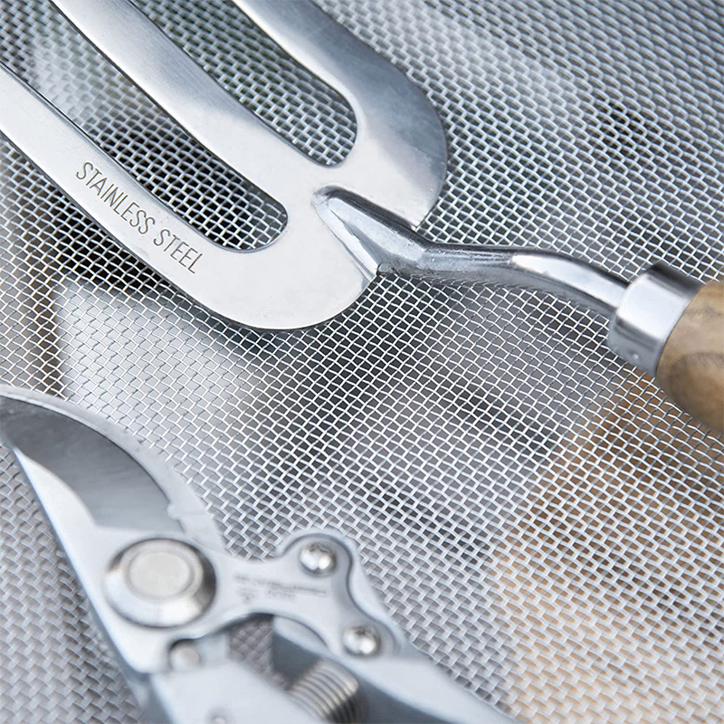 {$ v2.title | str_replace = '